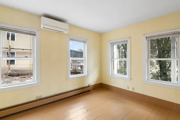 $159,000 | 219 High Street, Unit 3, Brattleboro, VT 05301