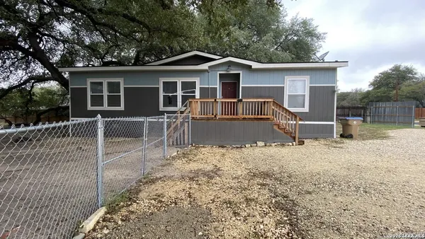 $214,123 | 4406 Lost Hills Drive, Elmendorf, TX 78112
