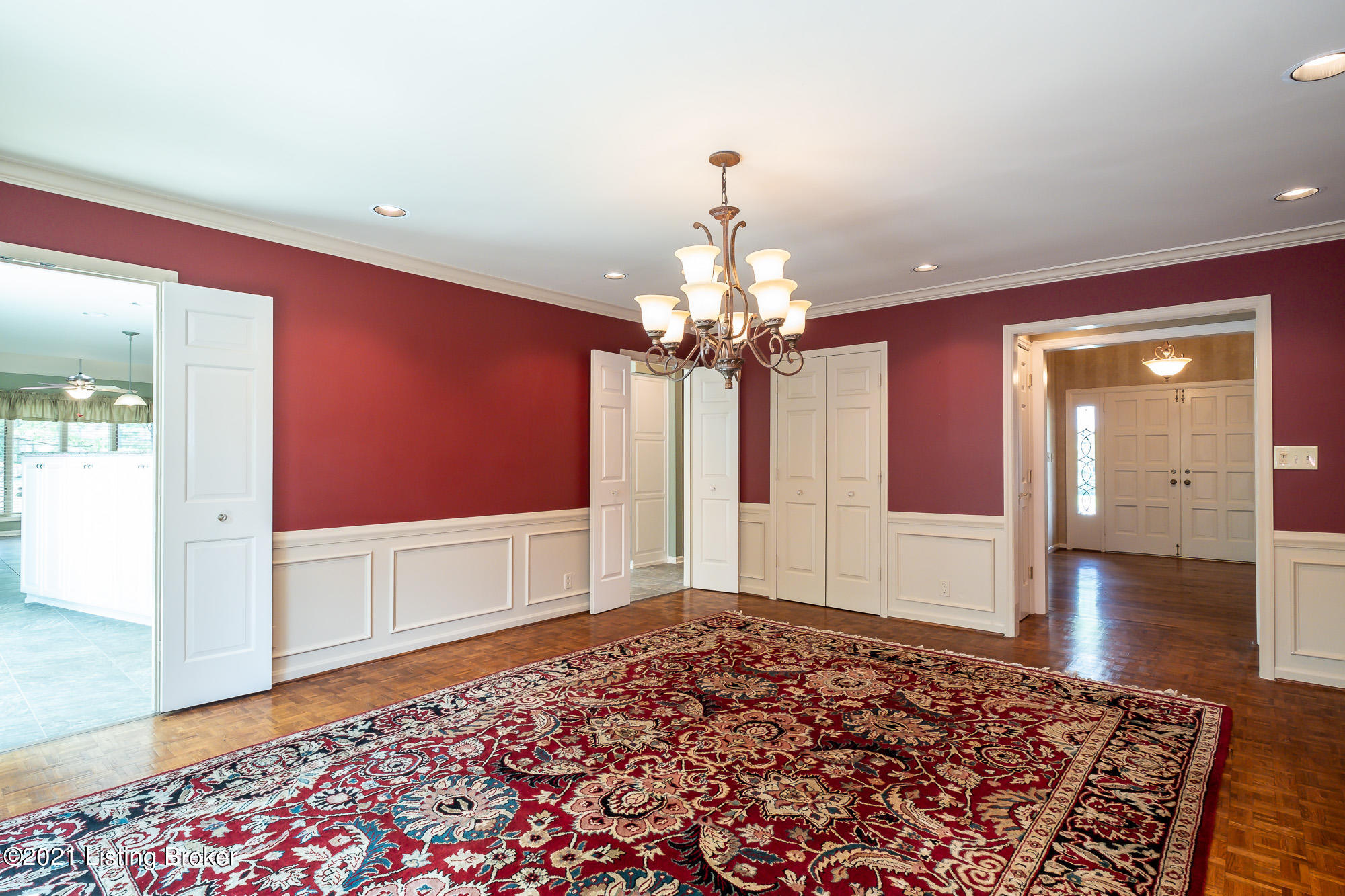 6014 Innes Trace Road Louisville, KY 40222 - Photo 7 of 56 Small-19