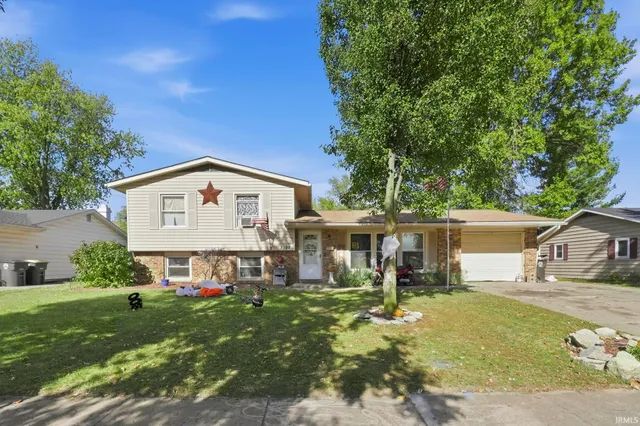 $199,900 | 1922 Legoma Drive, Fort Wayne, IN 46819