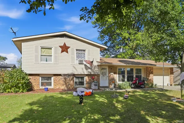 $199,900 | 1922 Legoma Drive, Fort Wayne, IN 46819