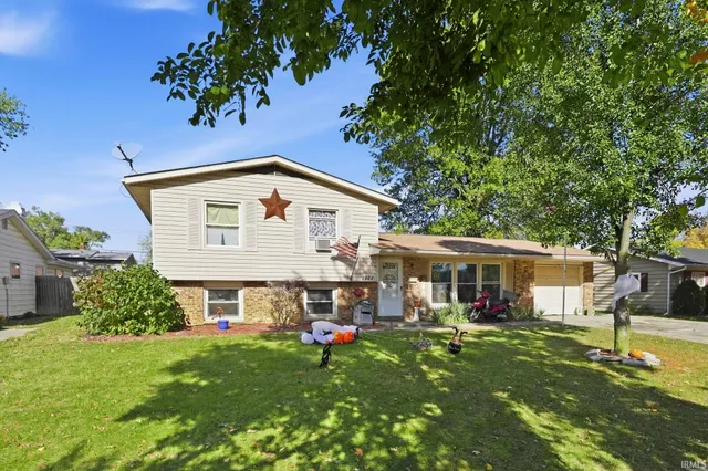 $199,900 | 1922 Legoma Drive, Fort Wayne, IN 46819