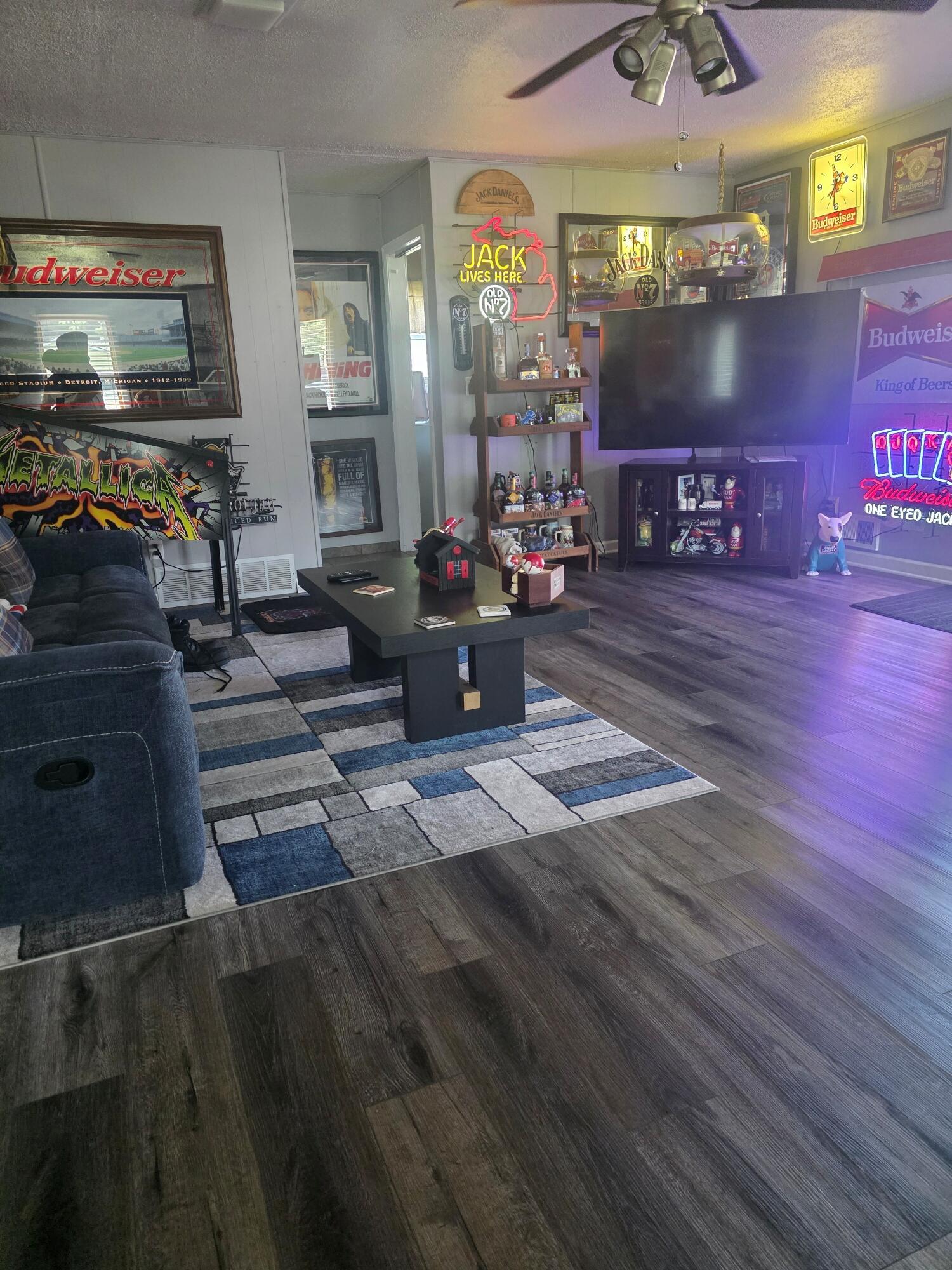 14185 Conover Place Romulus, MI 48174 - Photo 8 of 18 Family Room