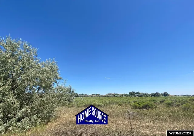 $98,900 | Raintree, Riverton, WY 82501