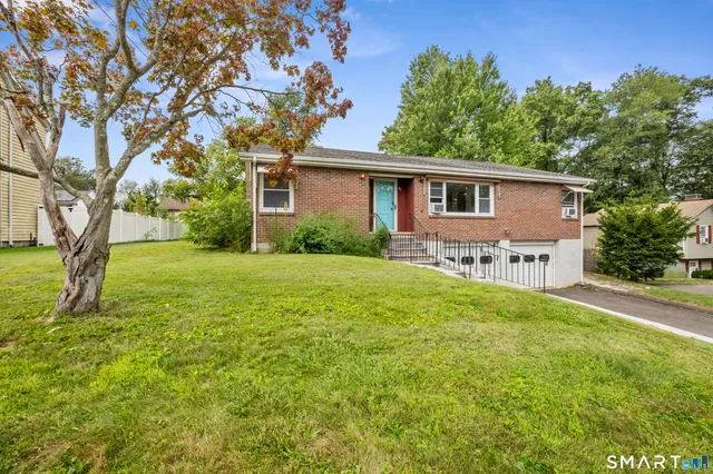 $1,050 | 65 Birge Avenue, Windsor Locks, CT 06096