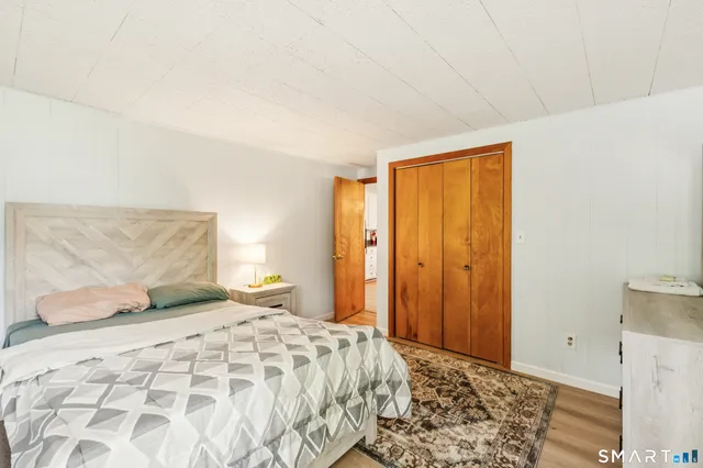 $1,050 | 65 Birge Avenue, Windsor Locks, CT 06096