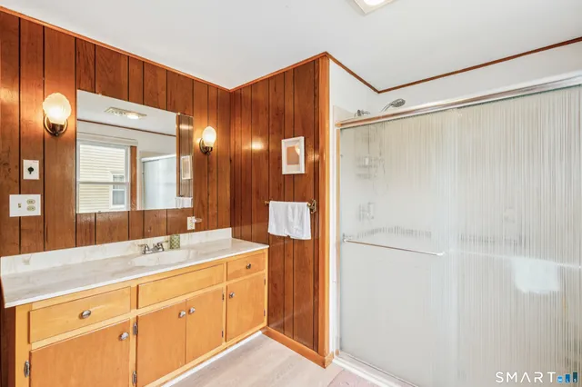 $1,050 | 65 Birge Avenue, Windsor Locks, CT 06096