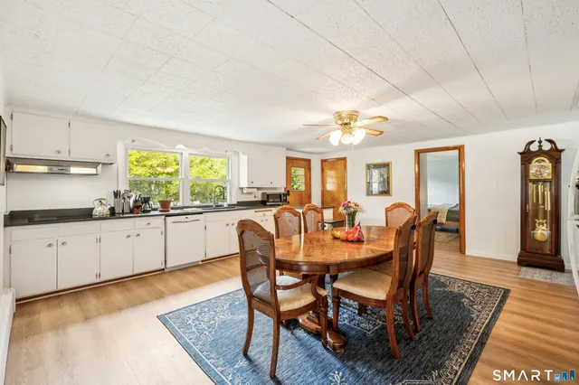 $1,050 | 65 Birge Avenue, Windsor Locks, CT 06096