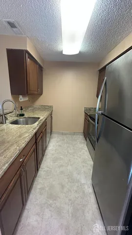 $2,400 | 9002 Tamarron Drive, Plainsboro, NJ 08536