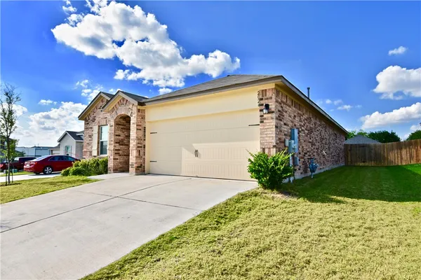 $2,075 | 2024 Birkby Court, Round Rock, TX 78664