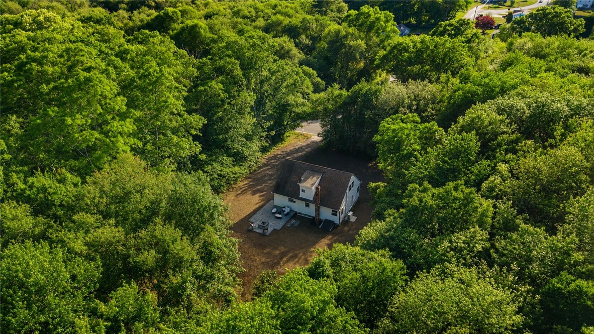 380 Brayton Road Tiverton, RI 02878 - Photo 33 of 36