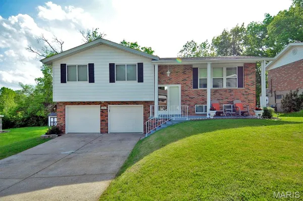 $301,900 | 1723 Melody Lane, Arnold, MO 63010