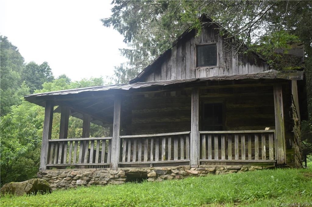 5922 Max Patch Road Clyde, NC 28721 - Photo 1 of 9 Gallery Image 1