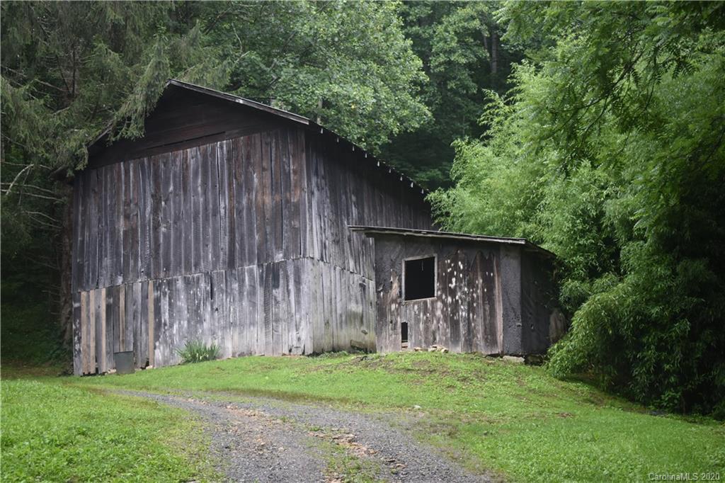 5922 Max Patch Road Clyde, NC 28721 - Photo 3 of 9 Gallery Image 3