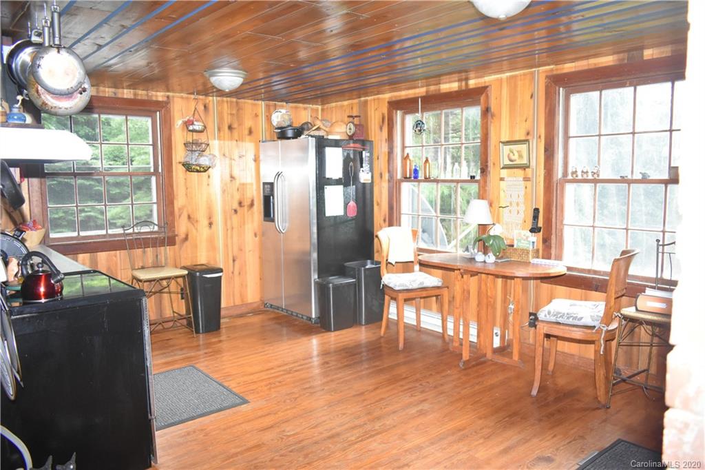 5922 Max Patch Road Clyde, NC 28721 - Photo 5 of 9 Gallery Image 5