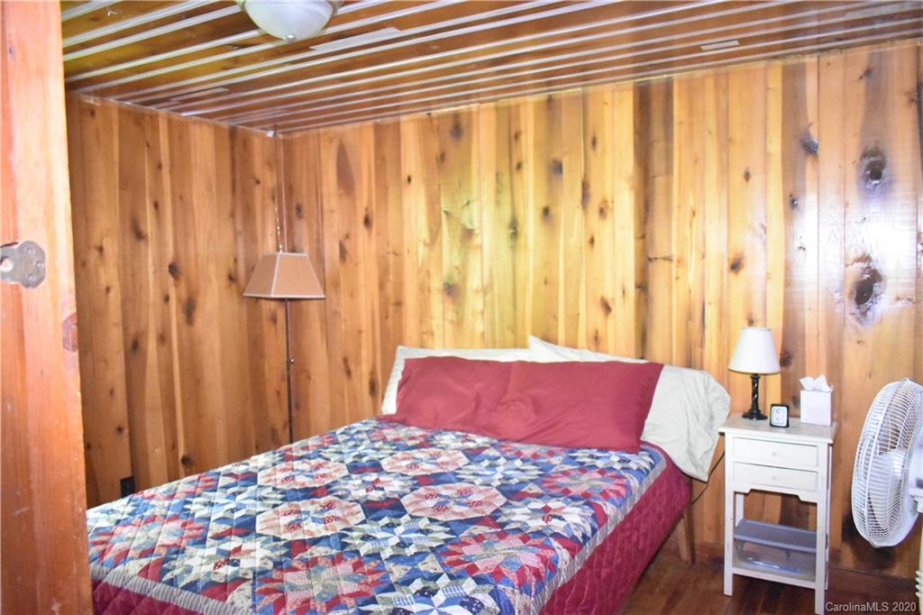 5922 Max Patch Road Clyde, NC 28721 - Photo 8 of 9 Gallery Image 8