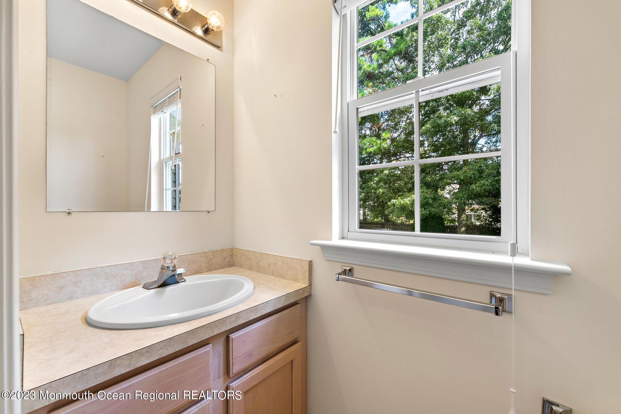 135 Barracuda Road Manahawkin, NJ 08050 - Photo 29 of 47 135Barracuda-29