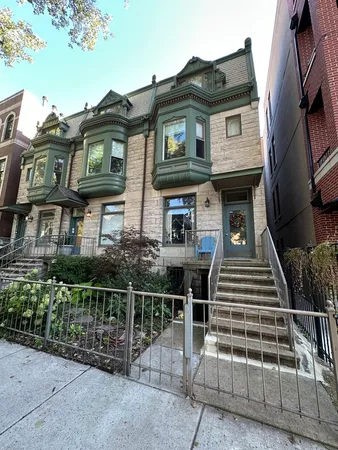 $6,200 | 957 West Montana Street, Unit 1W, Chicago, IL 60614