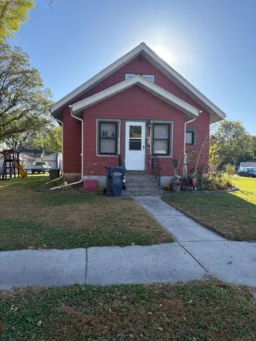 $69,900 | 308 16th Street North, Benson, MN 56215