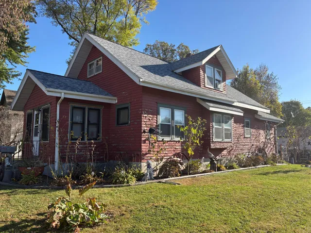 $69,900 | 308 16th Street North, Benson, MN 56215