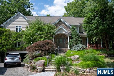 51 Rutherford Place Montvale, NJ 07645 - Photo 1 of 45
