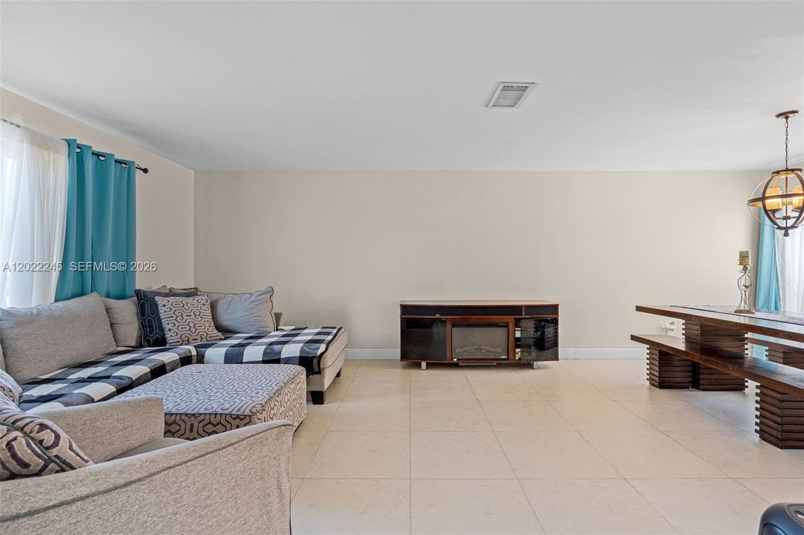 15530 Southwest 59th Street Miami, FL 33193 - Photo 7 of 58