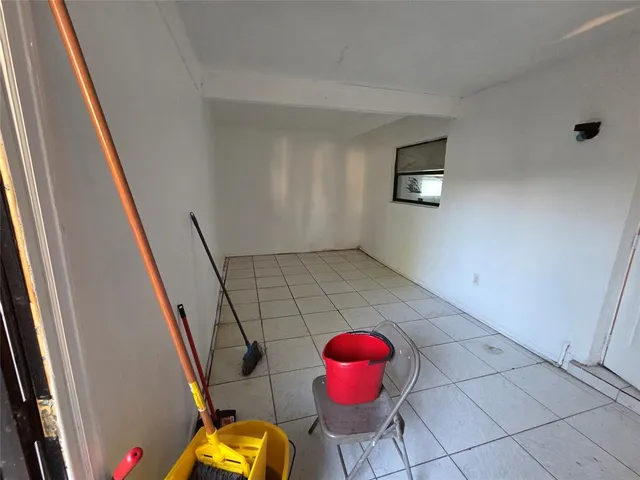 $1,800 | 5204 Northwest 15th Court, Lauderhill, FL 33313