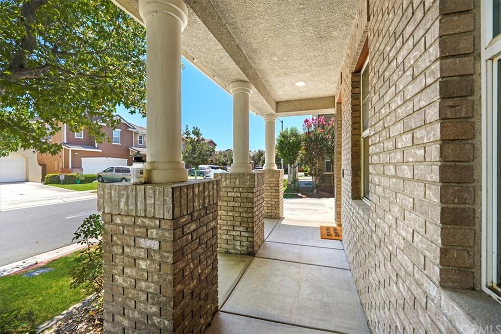 1777 Carrie Way Riverside, CA 92501 - Photo 32 of 35 a view of a pathway both side of building