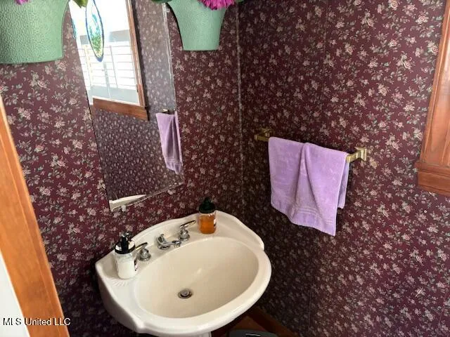 $335,000 | 315 McLemore Road, Walnut Grove, MS 39189