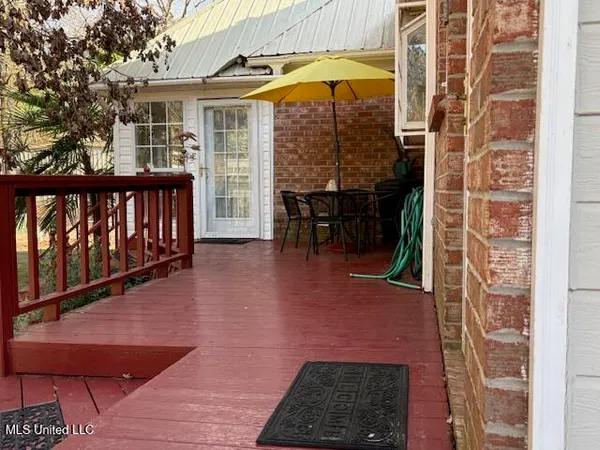 $335,000 | 315 McLemore Road, Walnut Grove, MS 39189