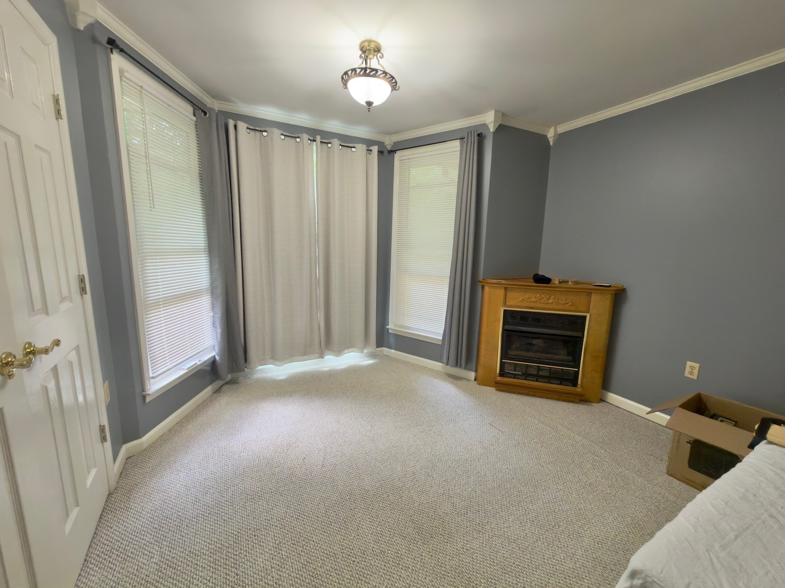 3080 Pleasant Ridge Road Woodbury, TN 37190 - Photo 13 of 19 a view of empty room with a fireplace