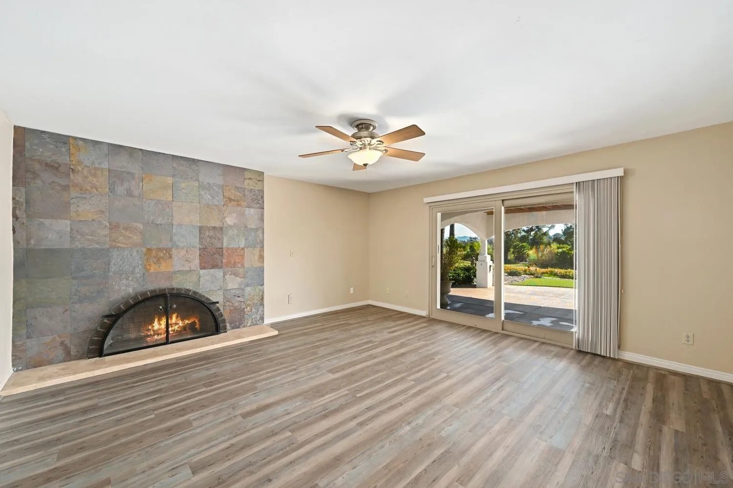 9219 Inverness Road Santee, CA 92071 - Photo 16 of 45