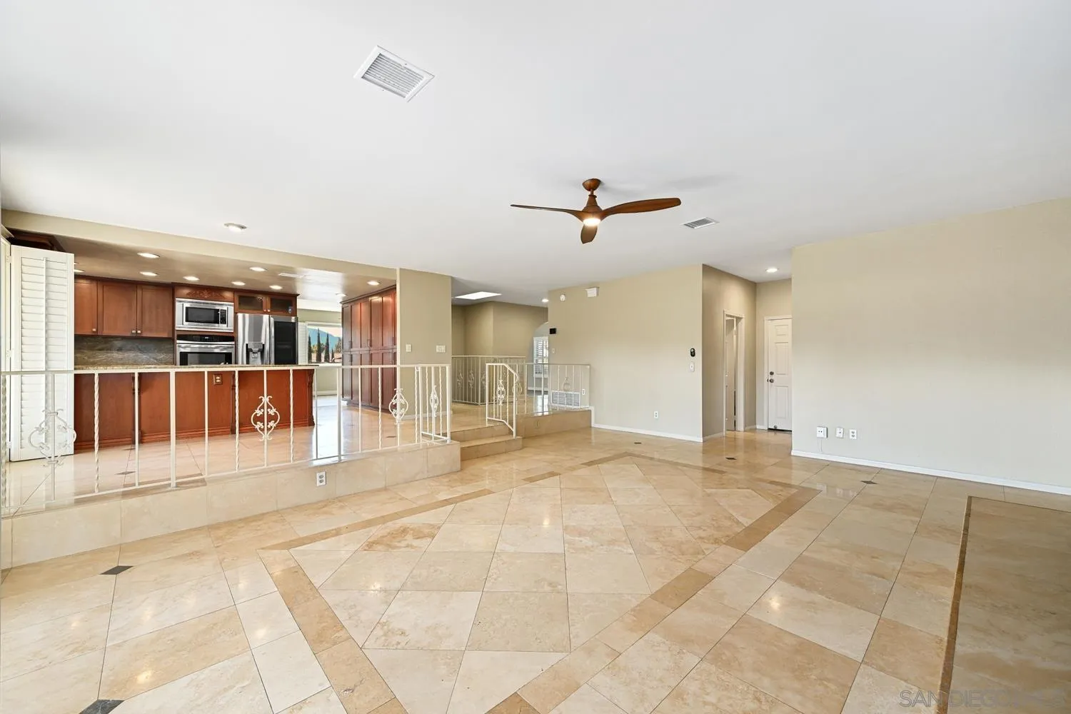 9219 Inverness Road Santee, CA 92071 - Photo 7 of 45