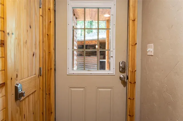 $600,000 | 172 Cedar Creek Circle, Broken Bow, OK 74728