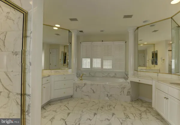 $5,850 | 2217 North Oak Court, Arlington, VA 22209