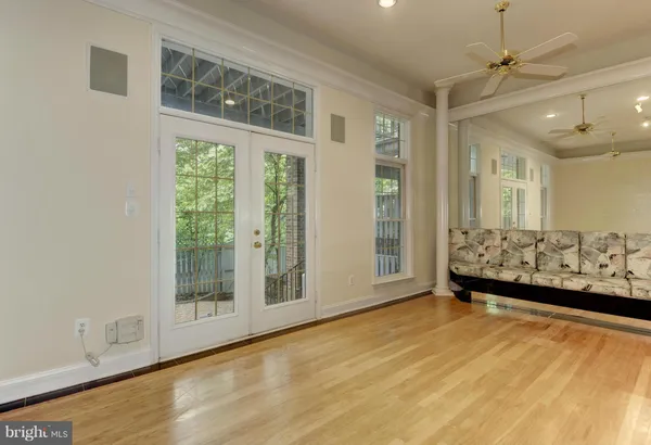 $5,850 | 2217 North Oak Court, Arlington, VA 22209