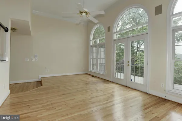 $5,850 | 2217 North Oak Court, Arlington, VA 22209