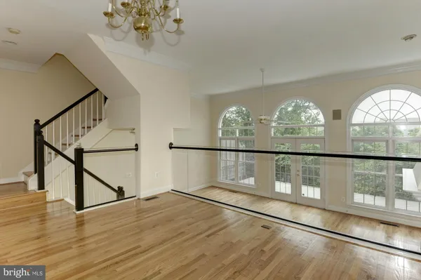 $5,850 | 2217 North Oak Court, Arlington, VA 22209