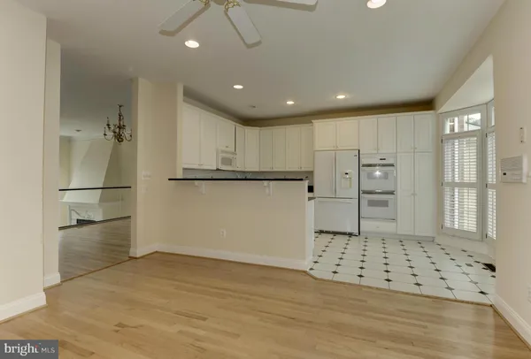 $5,850 | 2217 North Oak Court, Arlington, VA 22209