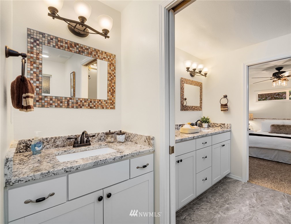9728 174th Avenue Southeast Renton, WA 98059 - Photo 17 of 40 Gallery Image 17