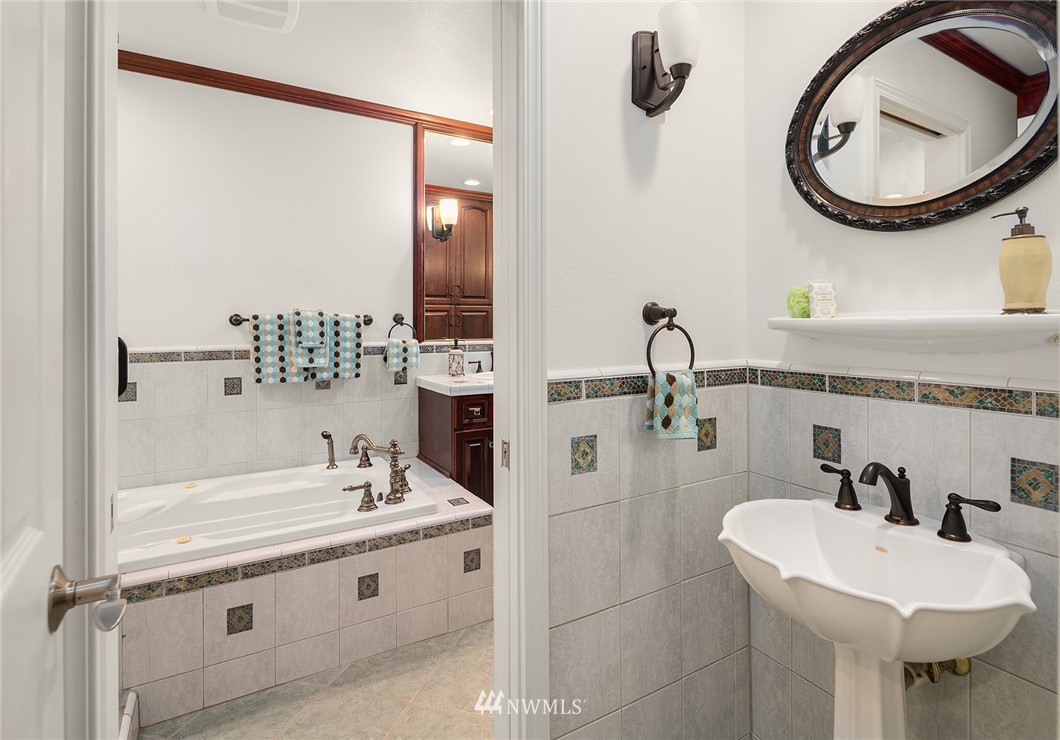 9728 174th Avenue Southeast Renton, WA 98059 - Photo 20 of 40 Gallery Image 20