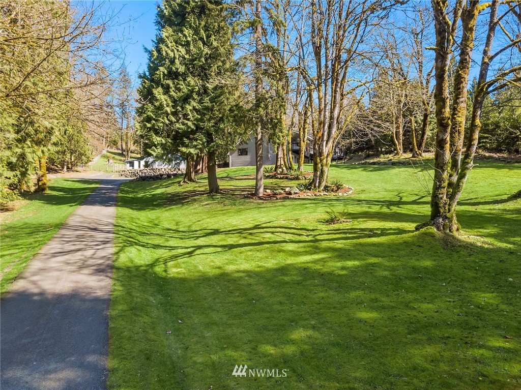 9728 174th Avenue Southeast Renton, WA 98059 - Photo 3 of 40 Gallery Image 3