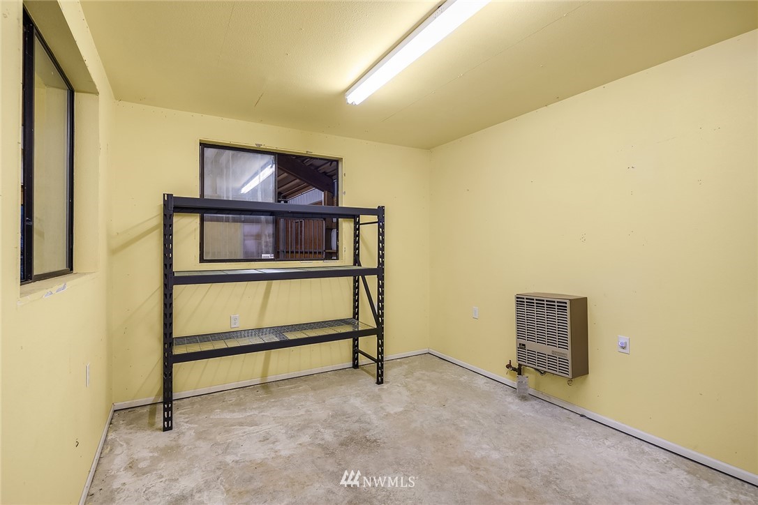 9728 174th Avenue Southeast Renton, WA 98059 - Photo 34 of 40 Gallery Image 34