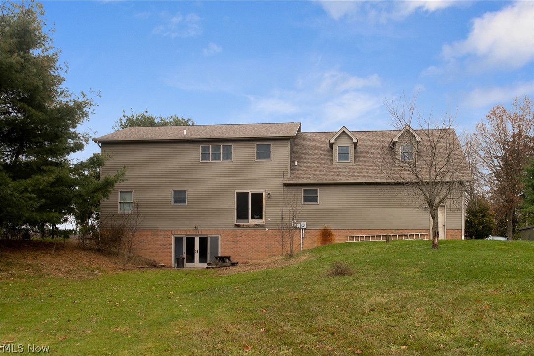6909 West Calla Road Canfield, OH 44406 - Photo 21 of 25 Rear View