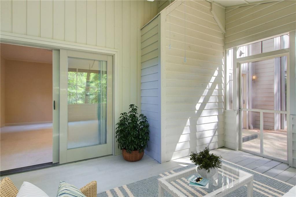 1075 Riverside Trace Northwest Sandy Springs, GA 30328 - Photo 10 of 42 Gallery Image 10