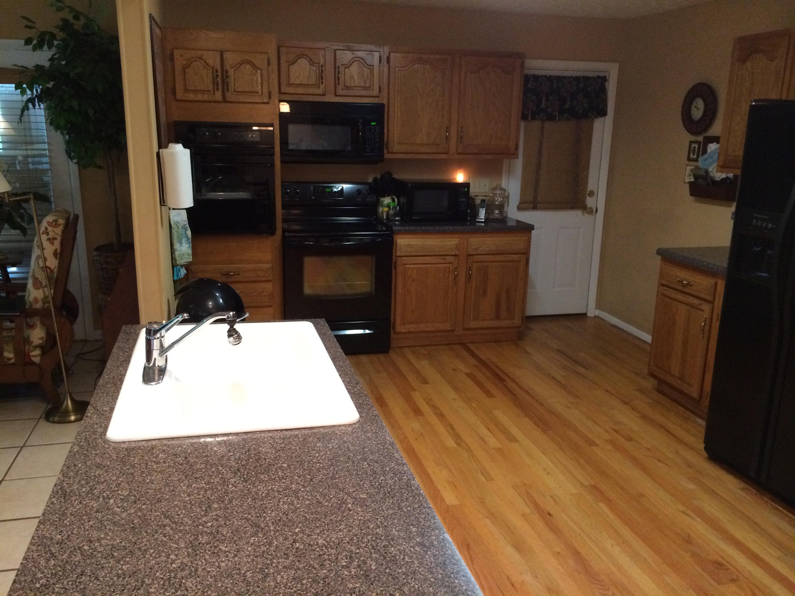 4724 Springbrook Road Knoxville, TN 37921 - Photo 6 of 10 Kitchen