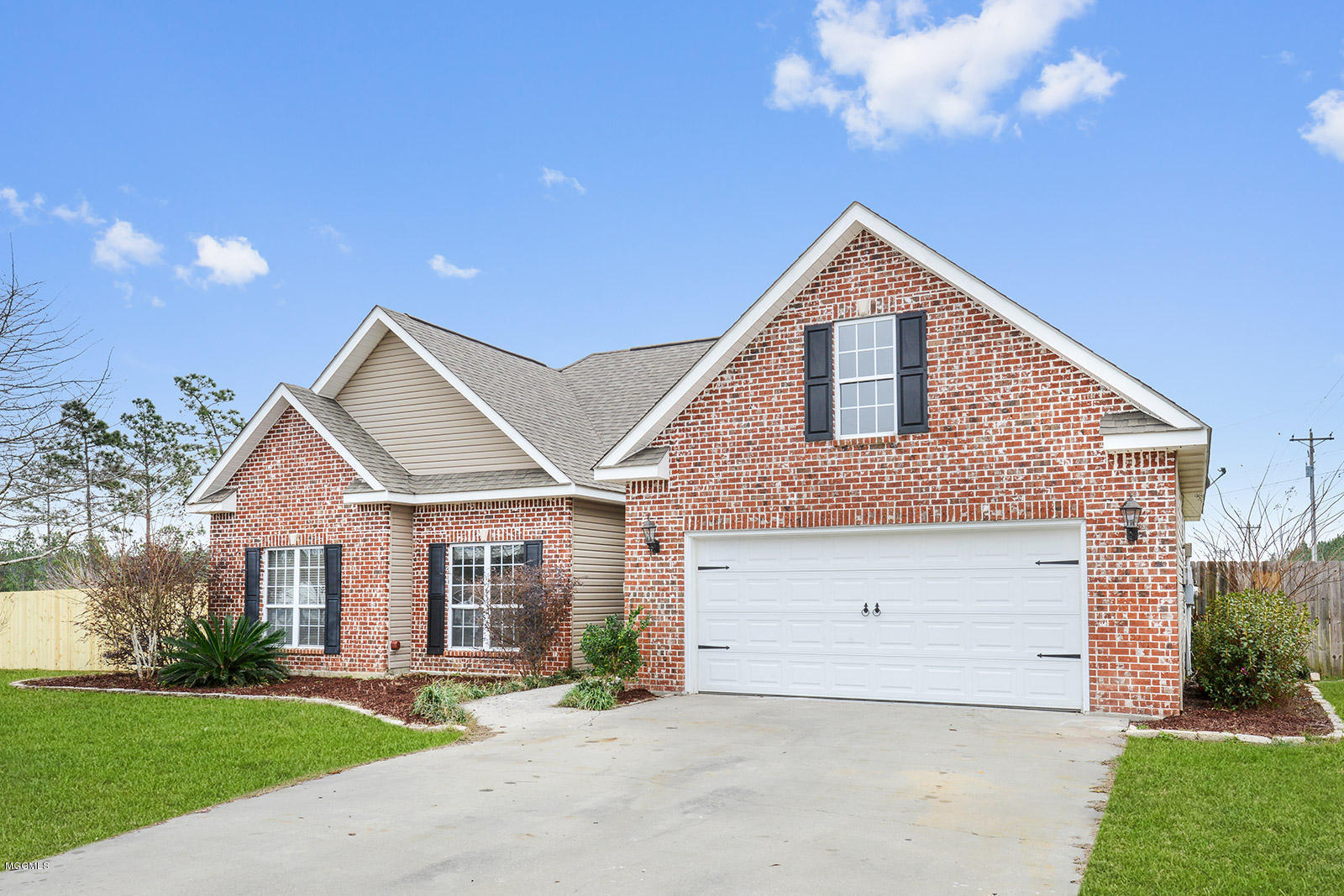 21812 Ridgeview Drive Saucier, MS 39574 - Photo 1 of 17 002_1600x1067_mls
