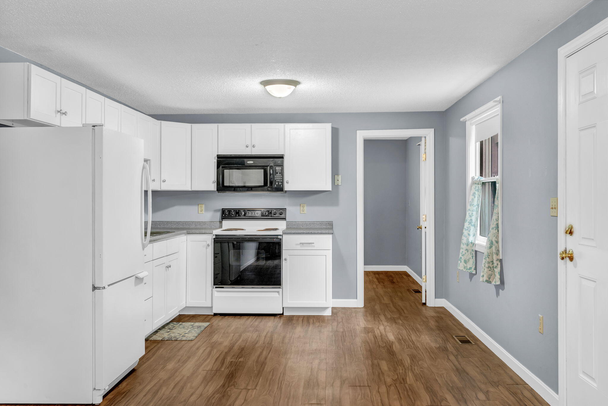 85 Main Street Rockland, ME 04841 - Photo 3 of 39 15-web-or-mls-85-main-st