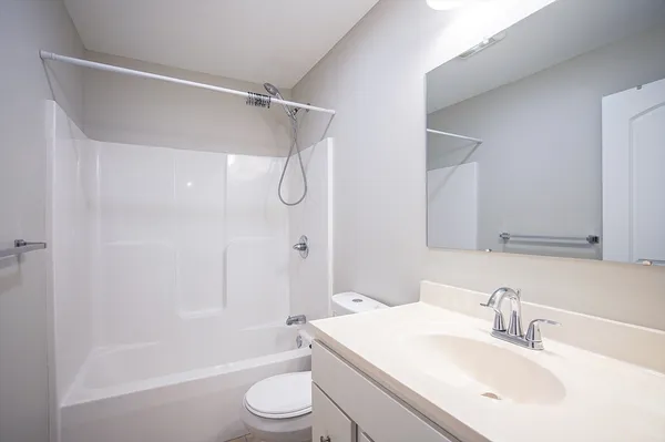 $2,095 | 18 Healey Street, Unit 18, Springfield, MA 01151