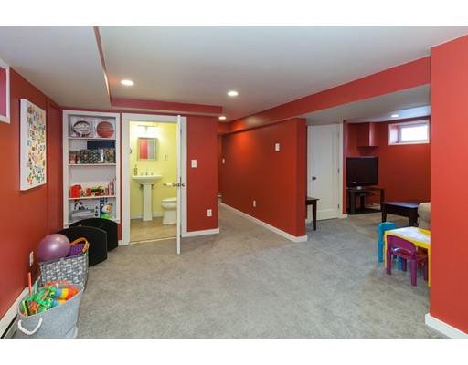 39 Rangeley Road Newton, MA 02465 - Photo 12 of 16